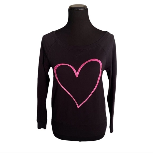 Tops - Gxane Heart Sweatshirt Size Small